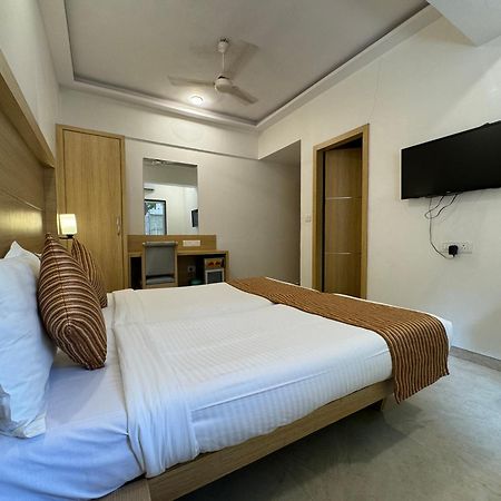 Hotel Galaxy Мумбаї Екстер'єр фото