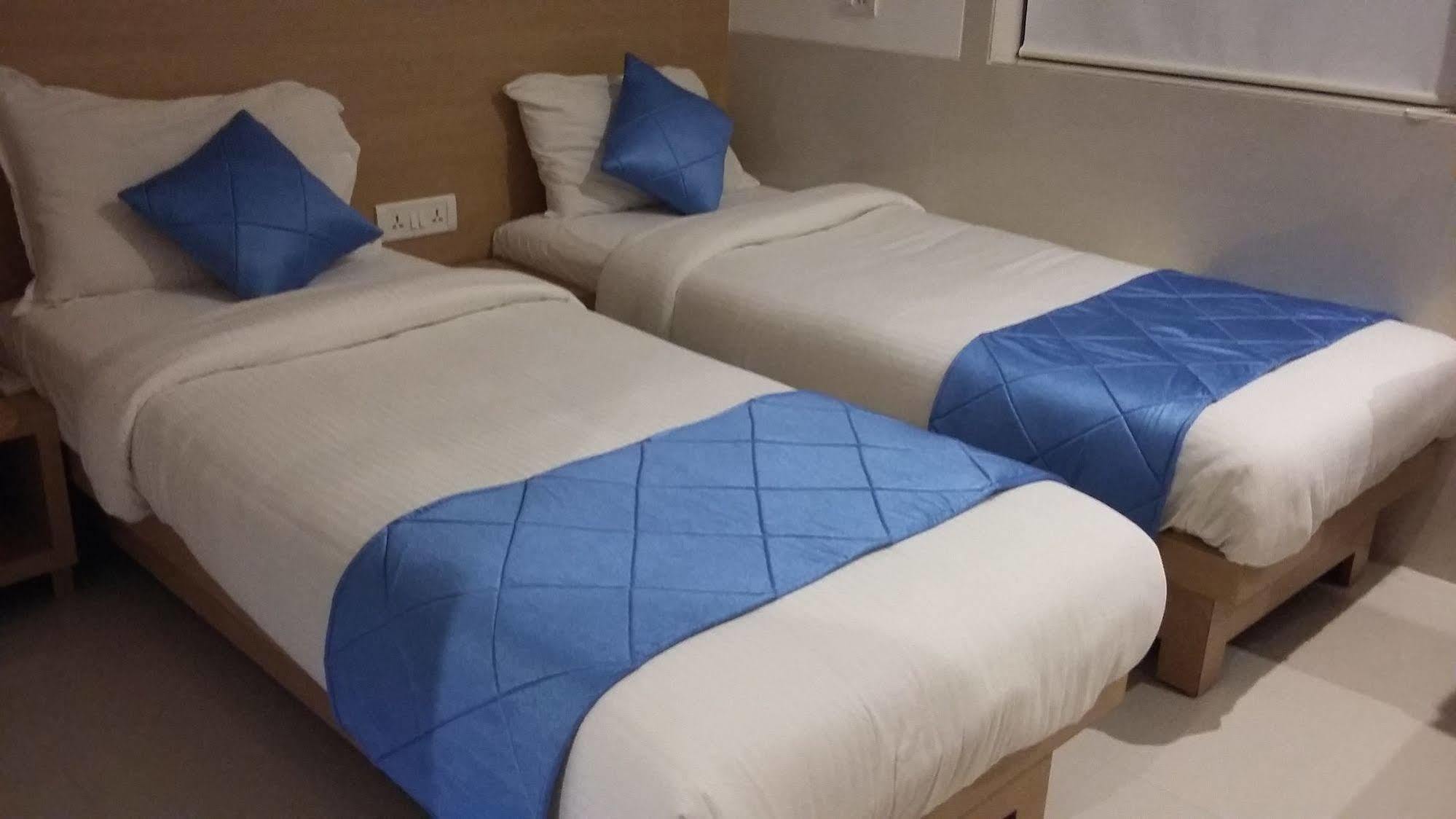 Hotel Galaxy Мумбаї Екстер'єр фото