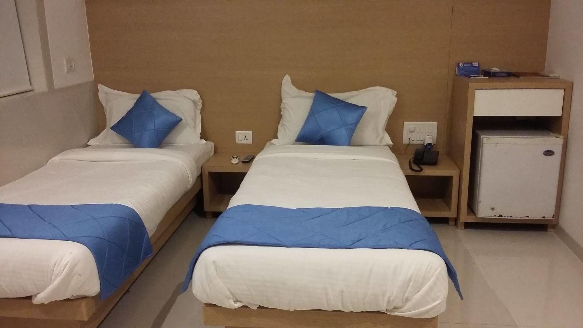 Hotel Galaxy Мумбаї Екстер'єр фото