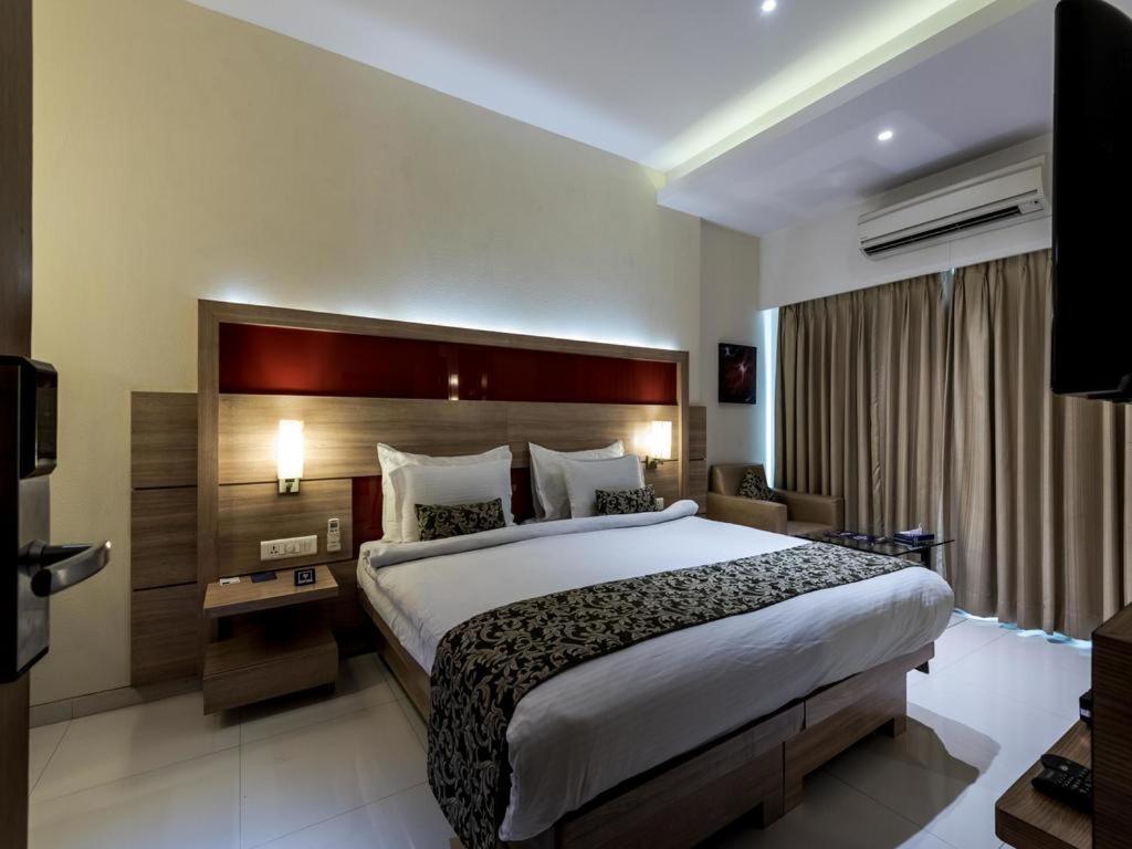 Hotel Galaxy Мумбаї Екстер'єр фото